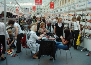 Exhibition SHOESACCES - August 2010